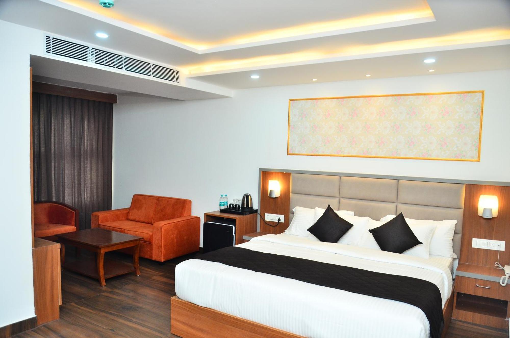 Hotel Eyrie Nest Bangalore Exterior foto